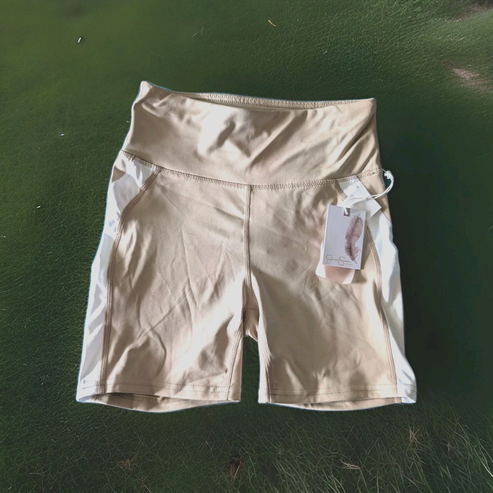 Jessica Simpson Women's Athletic bike Shorts Beige Slimming Size Small NWT